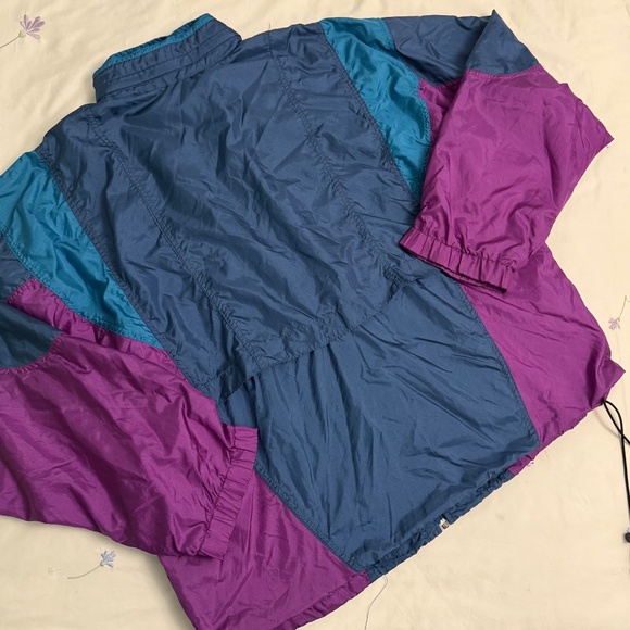 VINTAGE Asics multi-colour zip-up swishy windbreaker - Picture 10 of 16